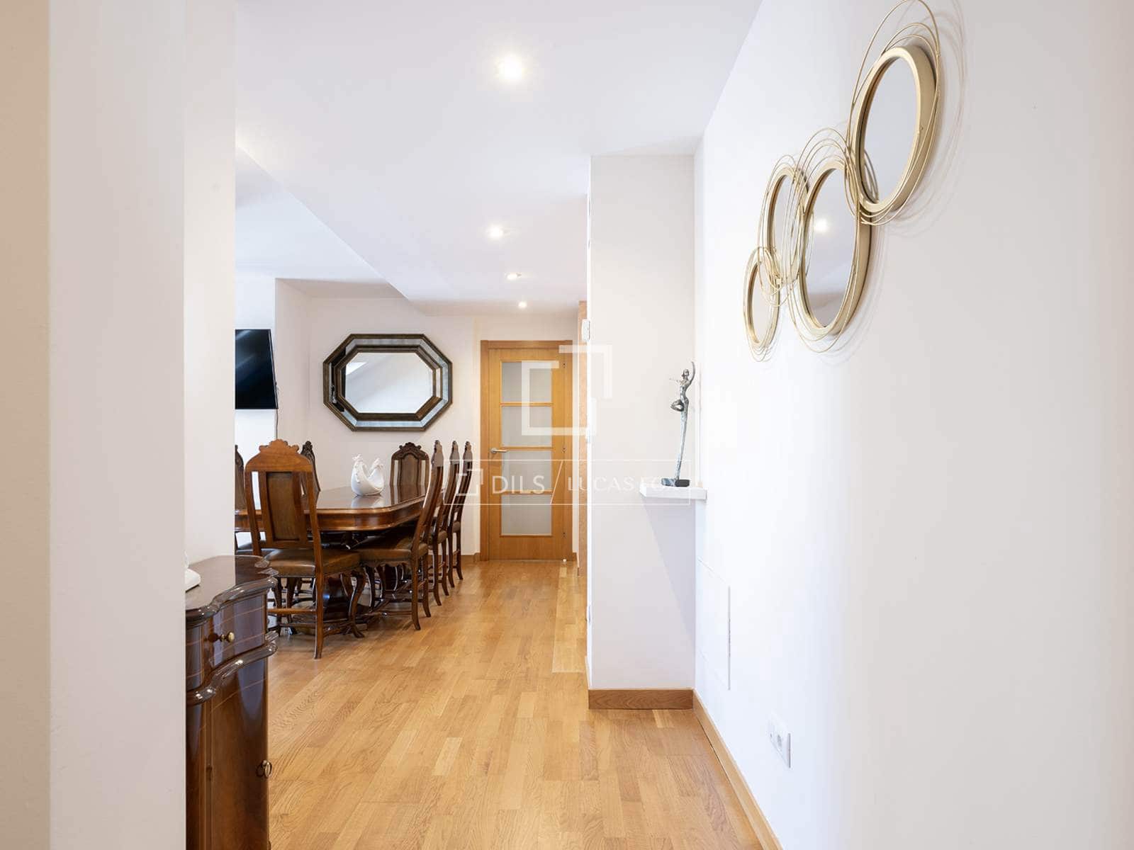 4 bedroom Penthouse for sale in Sanxenxo with garage - € 757,000 (Ref: 10088612)