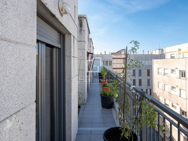 4 bedroom Penthouse for sale in Sanxenxo with garage - € 757,000 (Ref: 10088612)