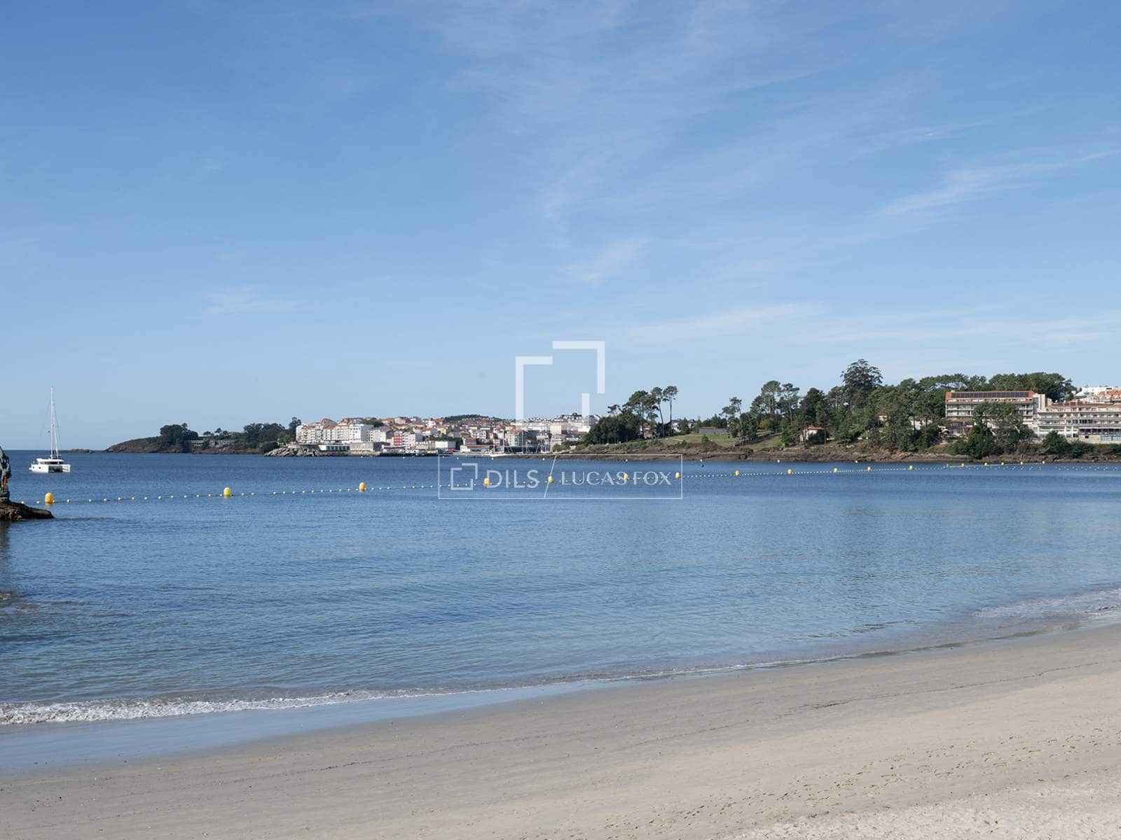 4 bedroom Penthouse for sale in Sanxenxo with garage - € 757,000 (Ref: 10088612)