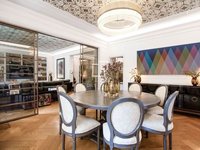 3 soveværelse Lejlighed til salg i Barcelona by - € 2.450.000 (Ref: 10088613)