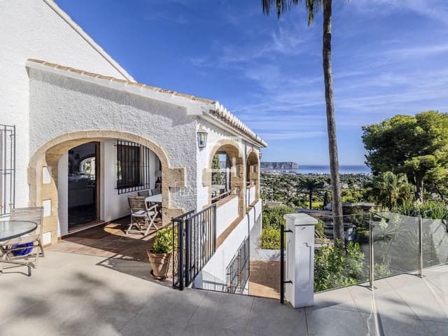 Chalet de 5 habitaciones en Javea / Xàbia en venta con piscina garaje - 1.195.000 € (Ref: 10088618)