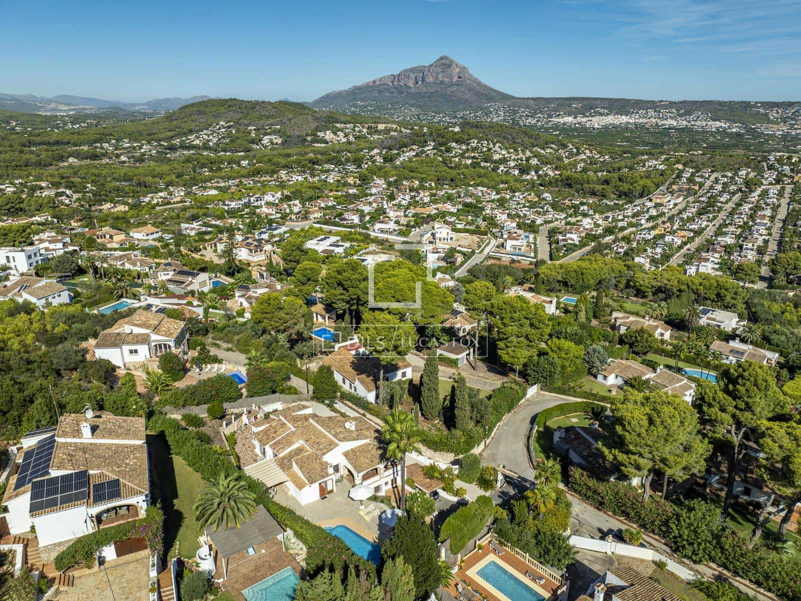 Chalet de 5 habitaciones en Javea / Xàbia en venta con piscina garaje - 1.195.000 € (Ref: 10088618)