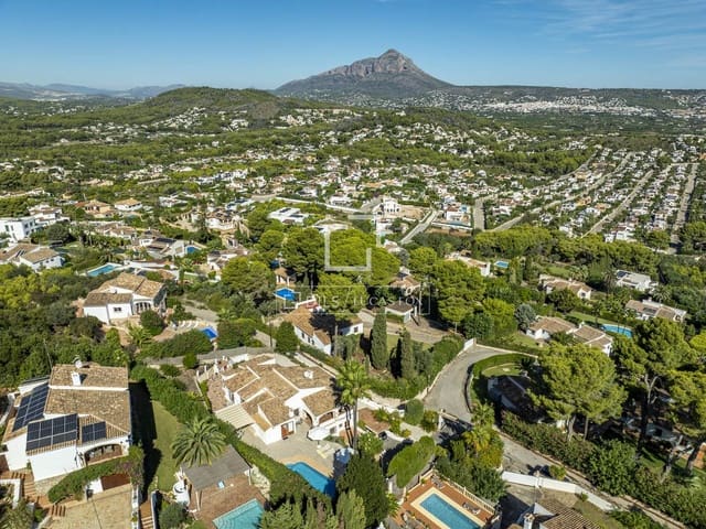 Chalet de 5 habitaciones en Javea / Xàbia en venta con piscina garaje - 1.195.000 € (Ref: 10088618)