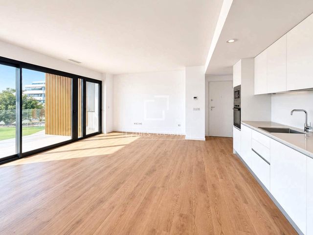 3 slaapkamer Appartement te koop in Alicante stad met zwembad garage - € 480.000 (Ref: 10089990)