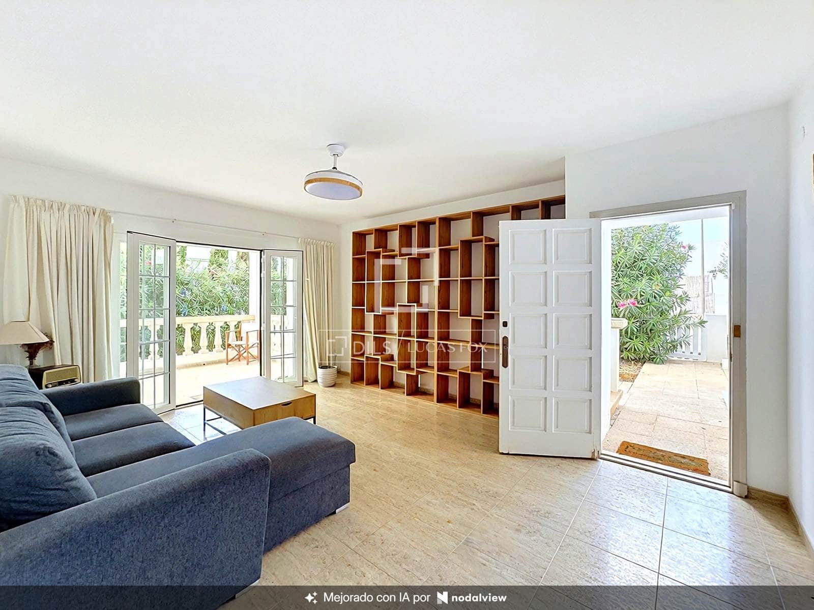 Chalet de 4 habitaciones en San Luis / Sant Lluís en venta con piscina garaje - 1.200.000 € (Ref: 10093699)