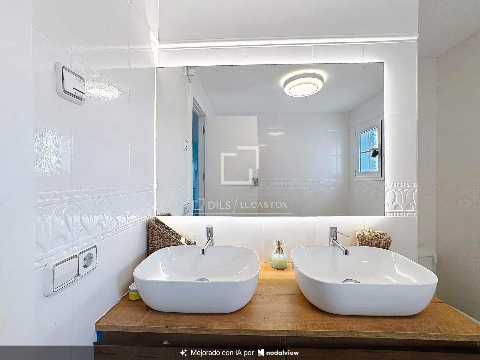 Chalet de 4 habitaciones en San Luis / Sant Lluís en venta con piscina garaje - 1.200.000 € (Ref: 10093699)