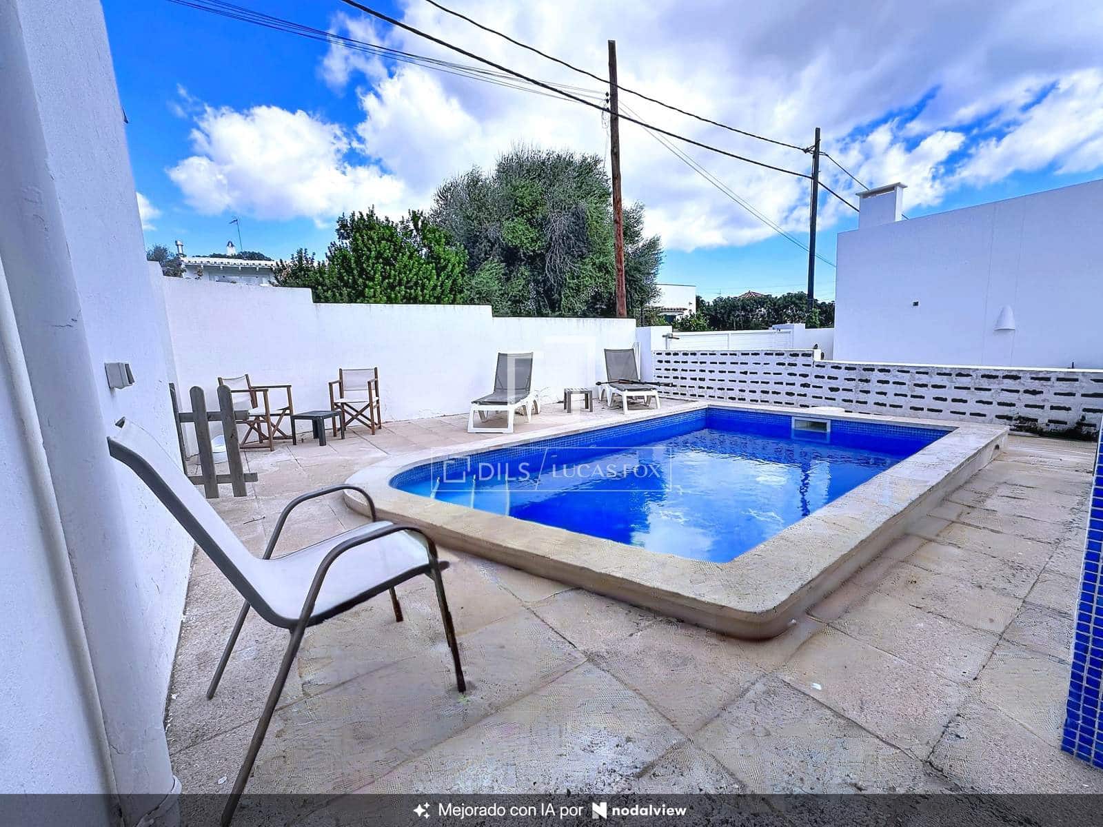 Chalet de 4 habitaciones en San Luis / Sant Lluís en venta con piscina garaje - 1.200.000 € (Ref: 10093699)