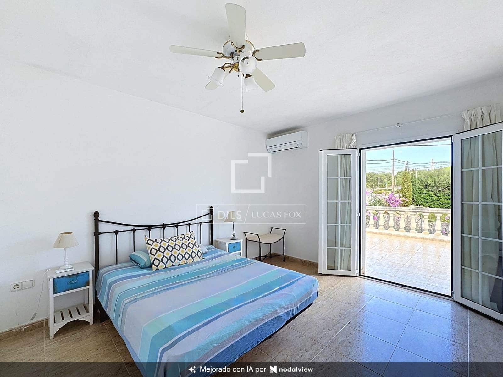 Chalet de 4 habitaciones en San Luis / Sant Lluís en venta con piscina garaje - 1.200.000 € (Ref: 10093699)