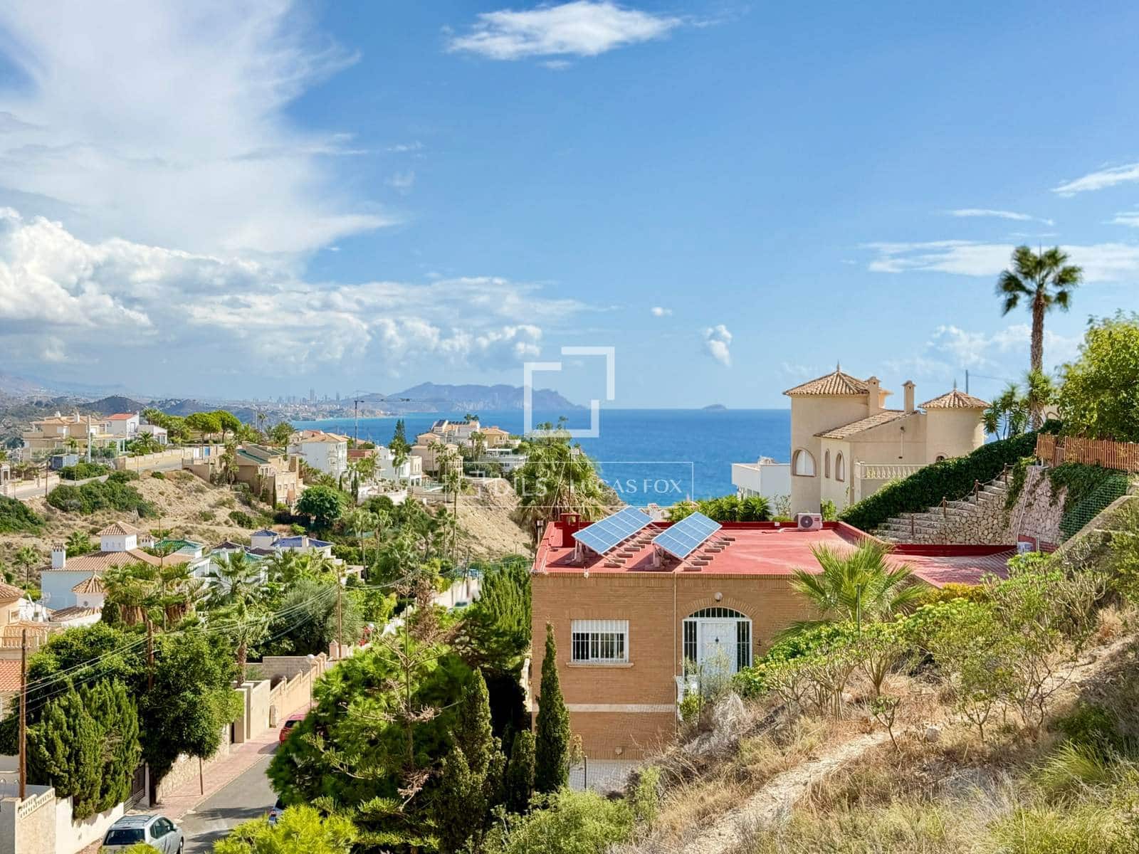 Building Plot for sale in El Campello - € 695,000 (Ref: 10093923)