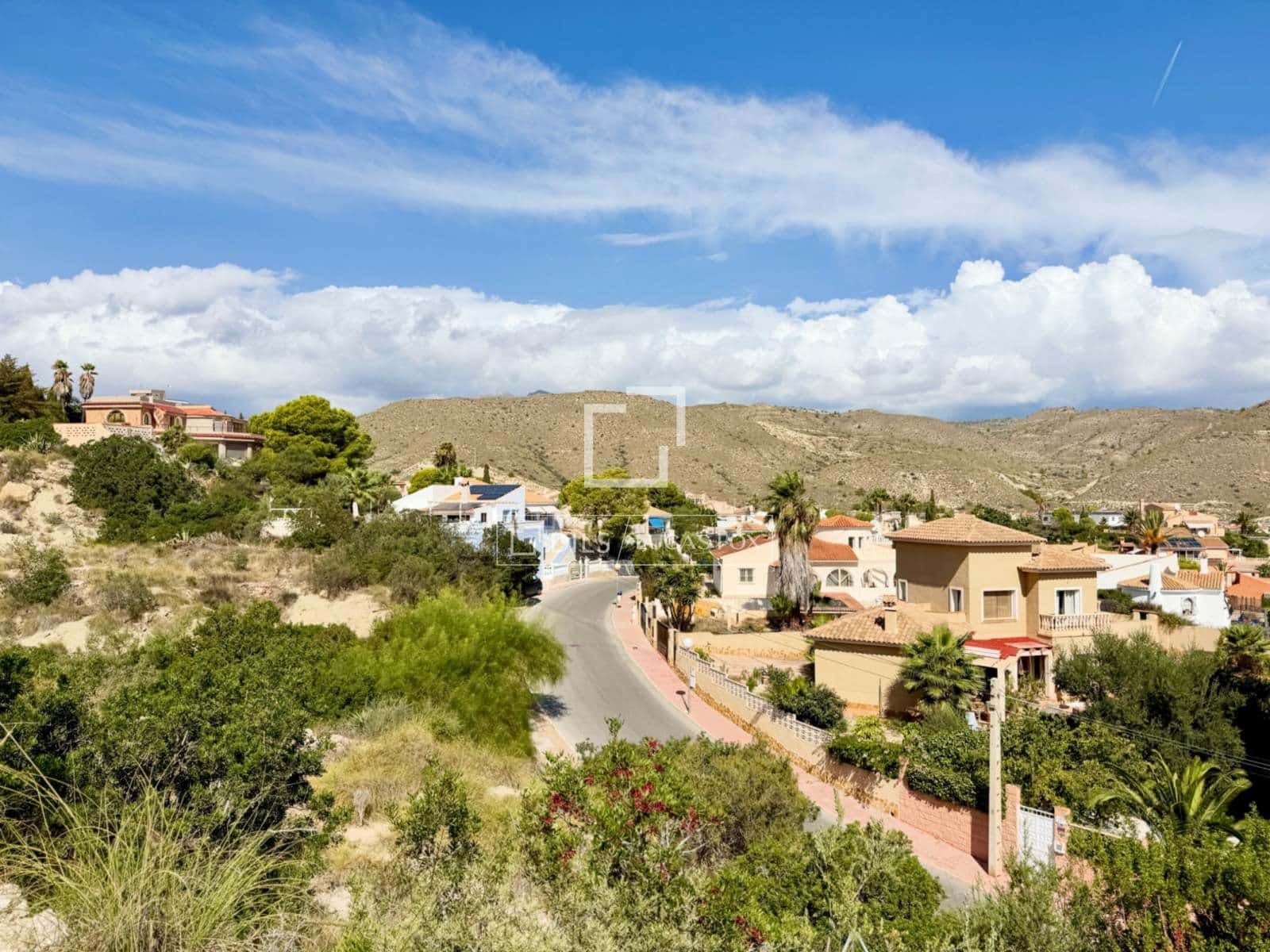 Building Plot for sale in El Campello - € 695,000 (Ref: 10093923)