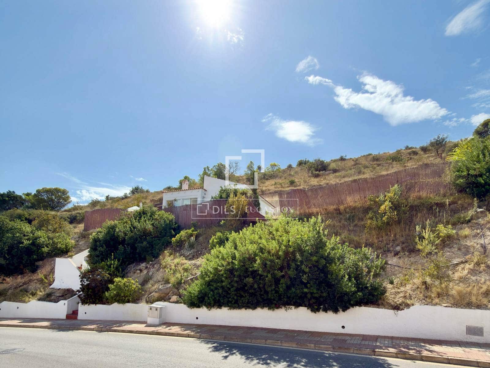Building Plot for sale in El Campello - € 695,000 (Ref: 10093923)