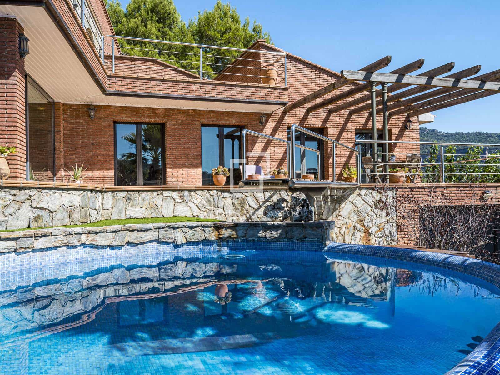 4 quarto Moradia para venda em Matadepera com piscina garagem - 1 150 000 € (Ref: 10093925)