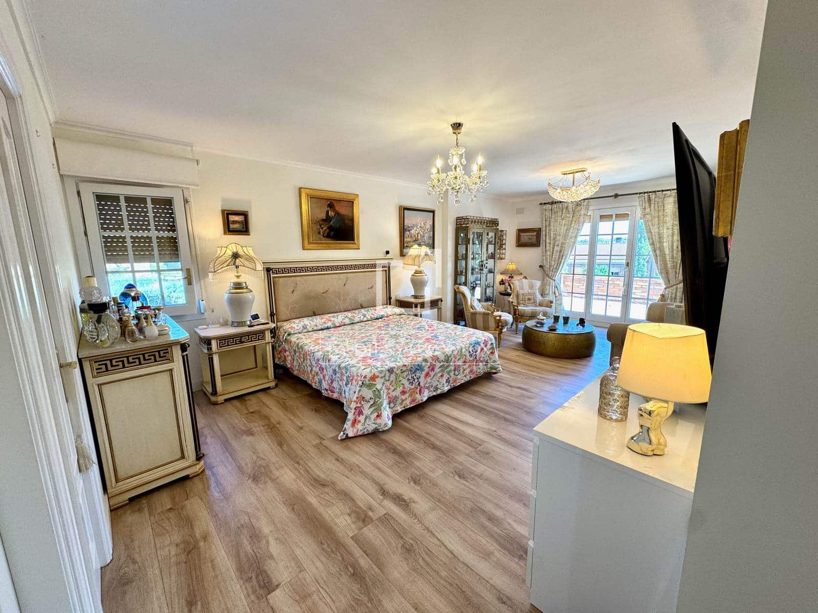 5 soveværelse Villa til leje i Madrid by med swimmingpool garage - € 6.250 (Ref: 10094645)