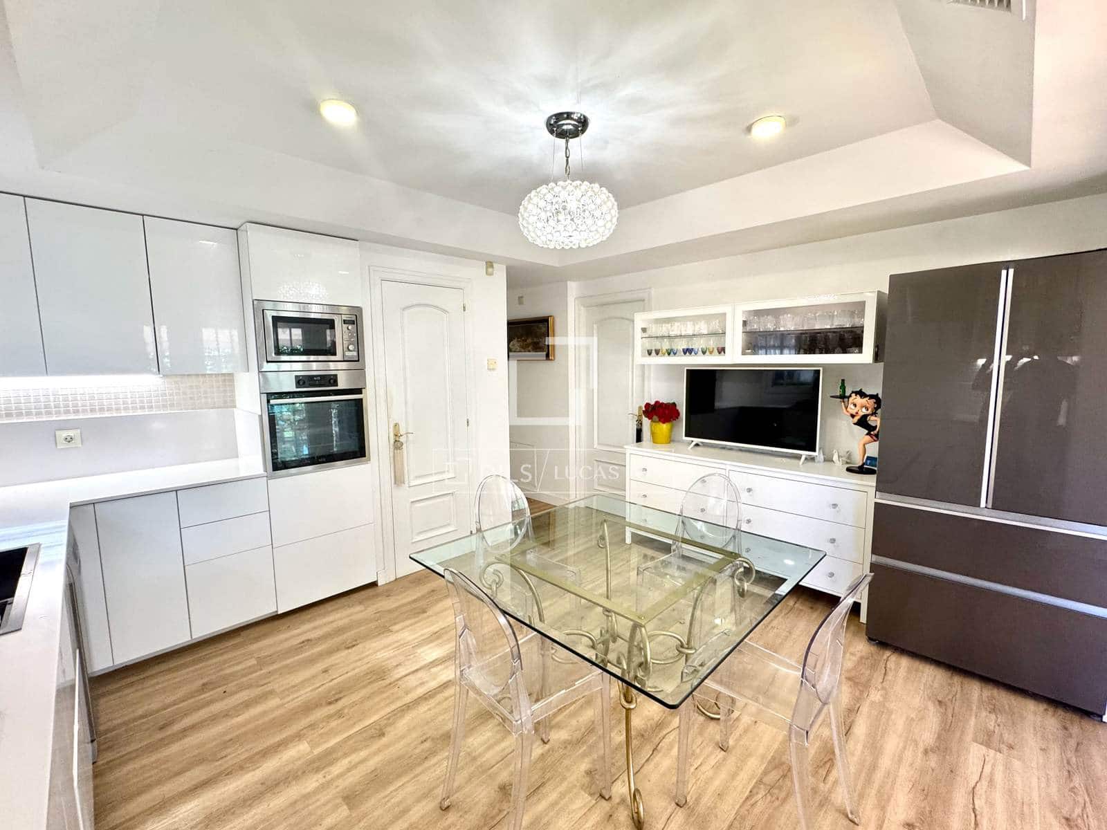 5 soveværelse Villa til leje i Madrid by med swimmingpool garage - € 6.250 (Ref: 10094645)