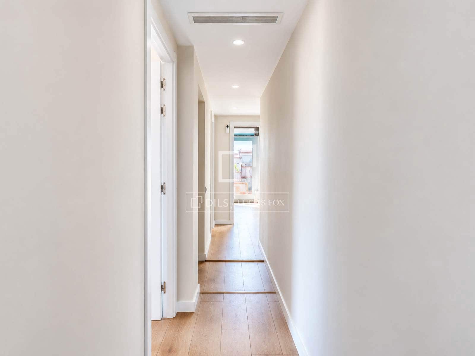 3 soveværelse Penthouse til salg i Barcelona by med garage - € 715.000 (Ref: 10094973)