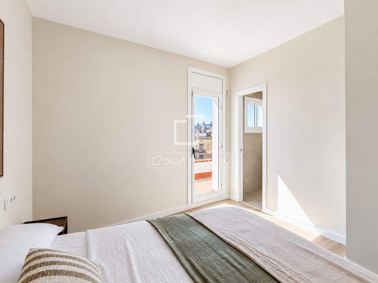3 soveværelse Penthouse til salg i Barcelona by med garage - € 715.000 (Ref: 10094973)