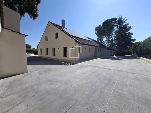 5 sypialnia Willa na sprzedaż w San Sebastián de los Reyes z basenem garażem - 2 260 000 € (Ref: 10094974)