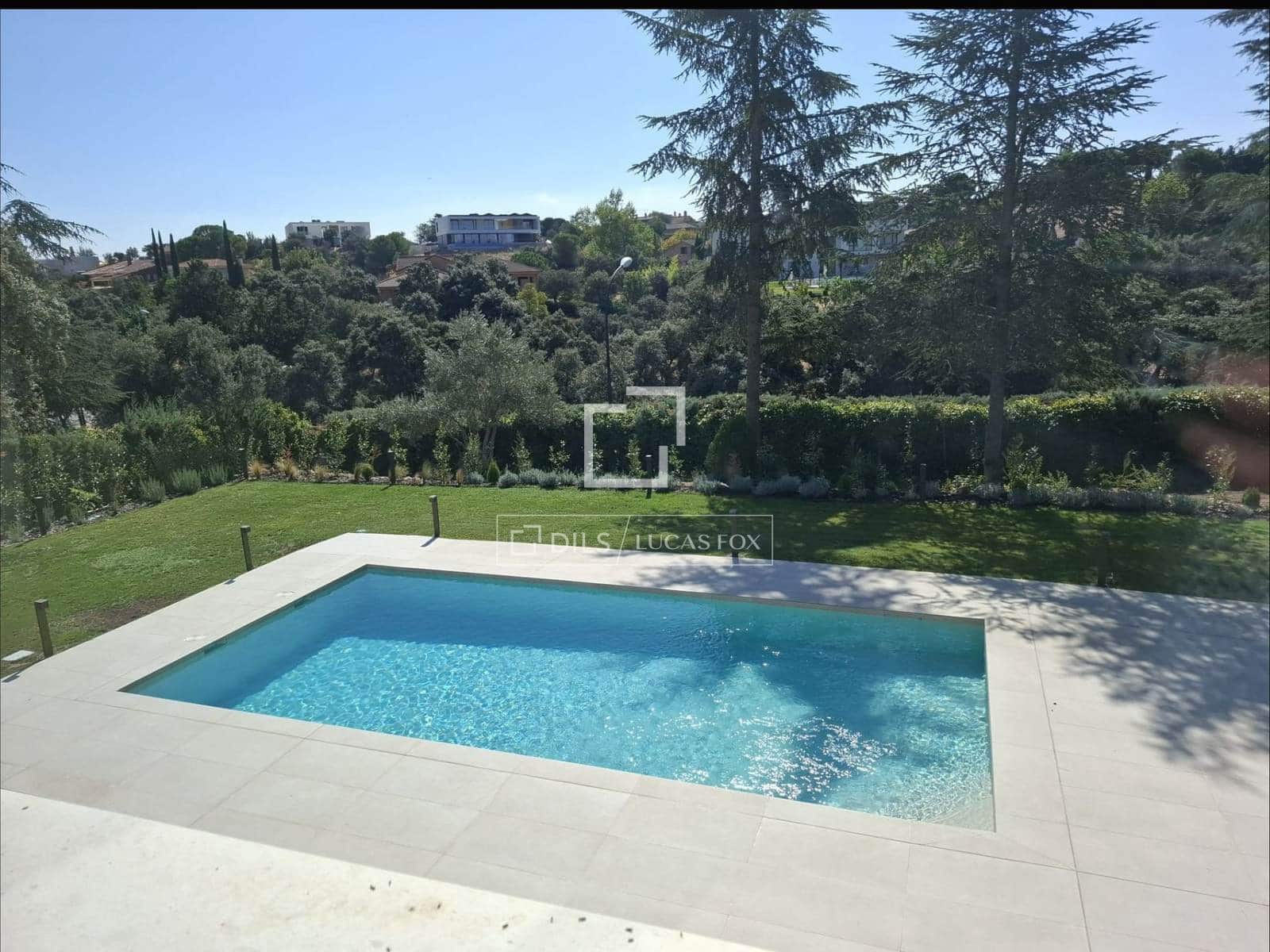 5 sypialnia Willa na sprzedaż w San Sebastian de los Reyes z basenem garażem - 2 260 000 € (Ref: 10094974)