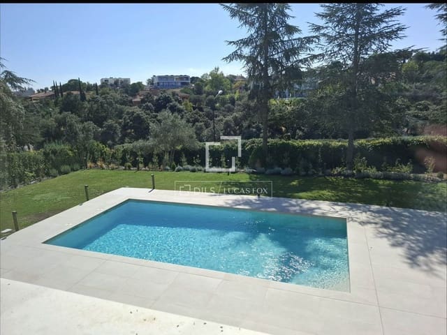 5 sypialnia Willa na sprzedaż w San Sebastián de los Reyes z basenem garażem - 2 260 000 € (Ref: 10094974)