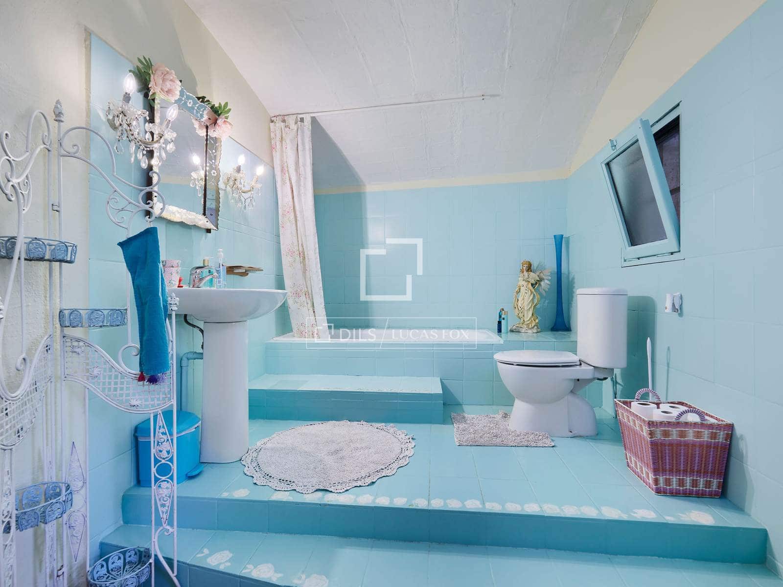 21 quarto Comercial para venda em Cornella del Terri com piscina garagem - 2 500 000 € (Ref: 10095455)