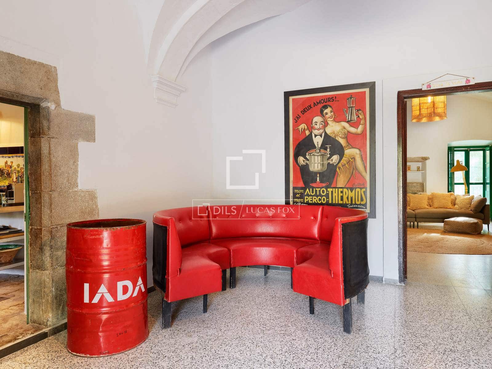 21 quarto Comercial para venda em Cornella del Terri com piscina garagem - 2 500 000 € (Ref: 10095455)