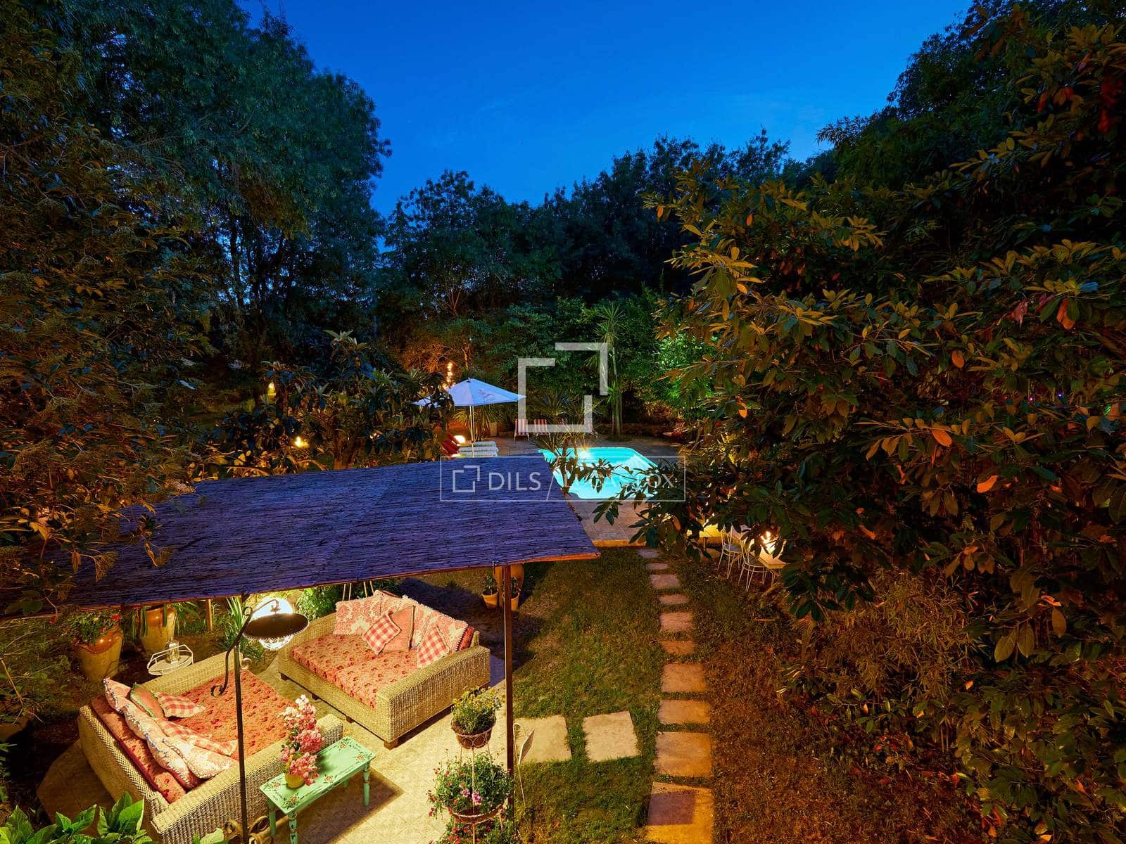21 quarto Comercial para venda em Cornella del Terri com piscina garagem - 2 500 000 € (Ref: 10095455)