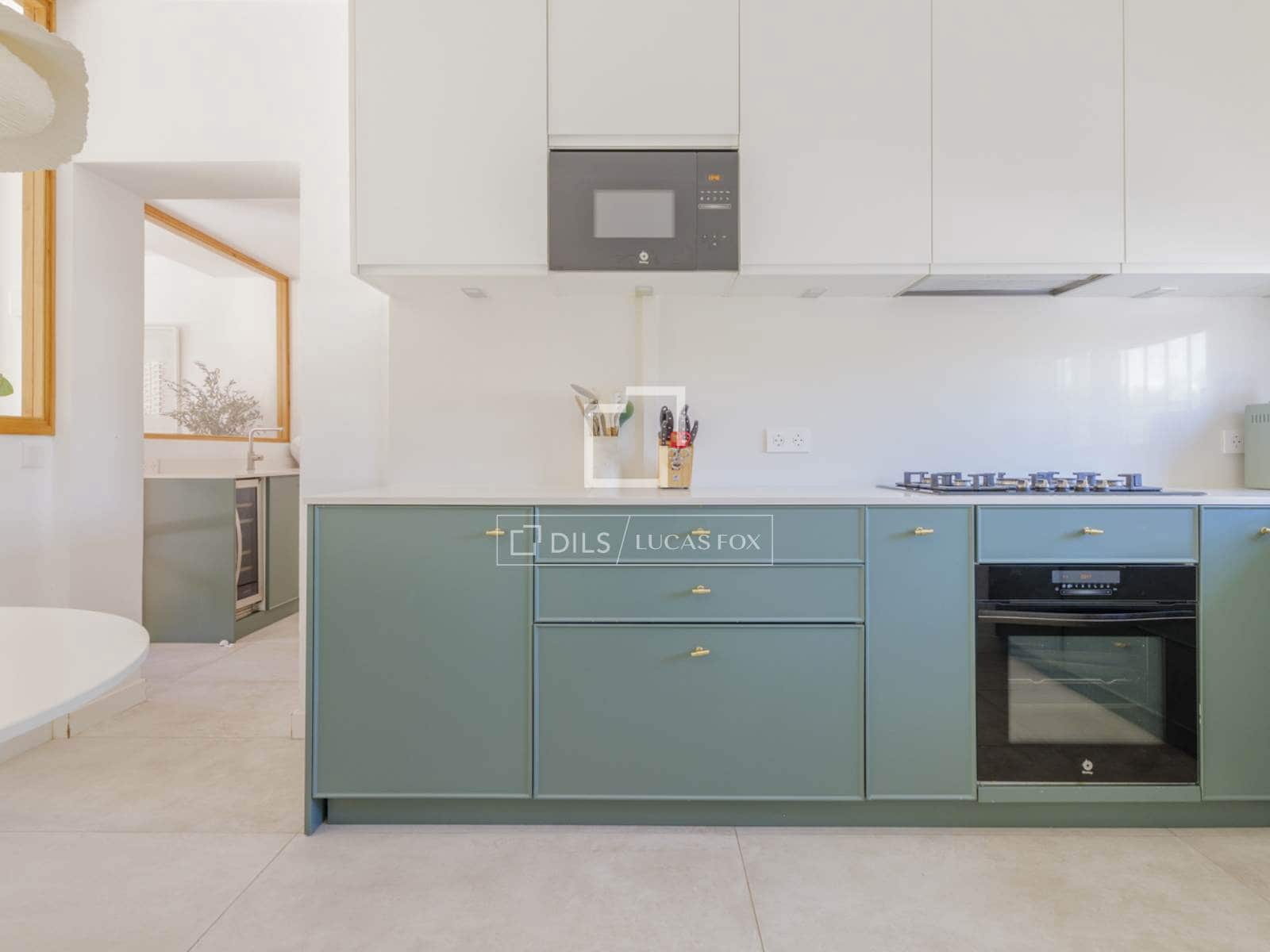 4 sovrum Villa till salu i Madrid stad med pool garage - 1 480 000 € (Ref: 10095456)