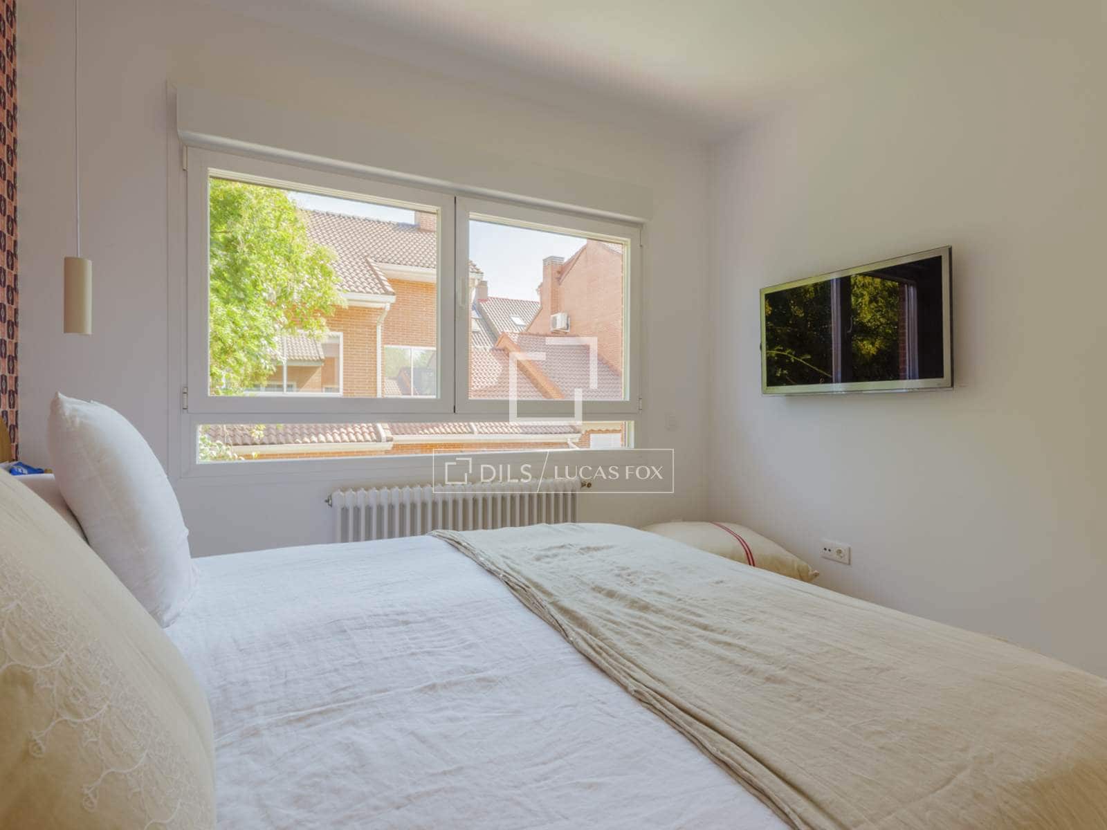 4 sovrum Villa till salu i Madrid stad med pool garage - 1 480 000 € (Ref: 10095456)