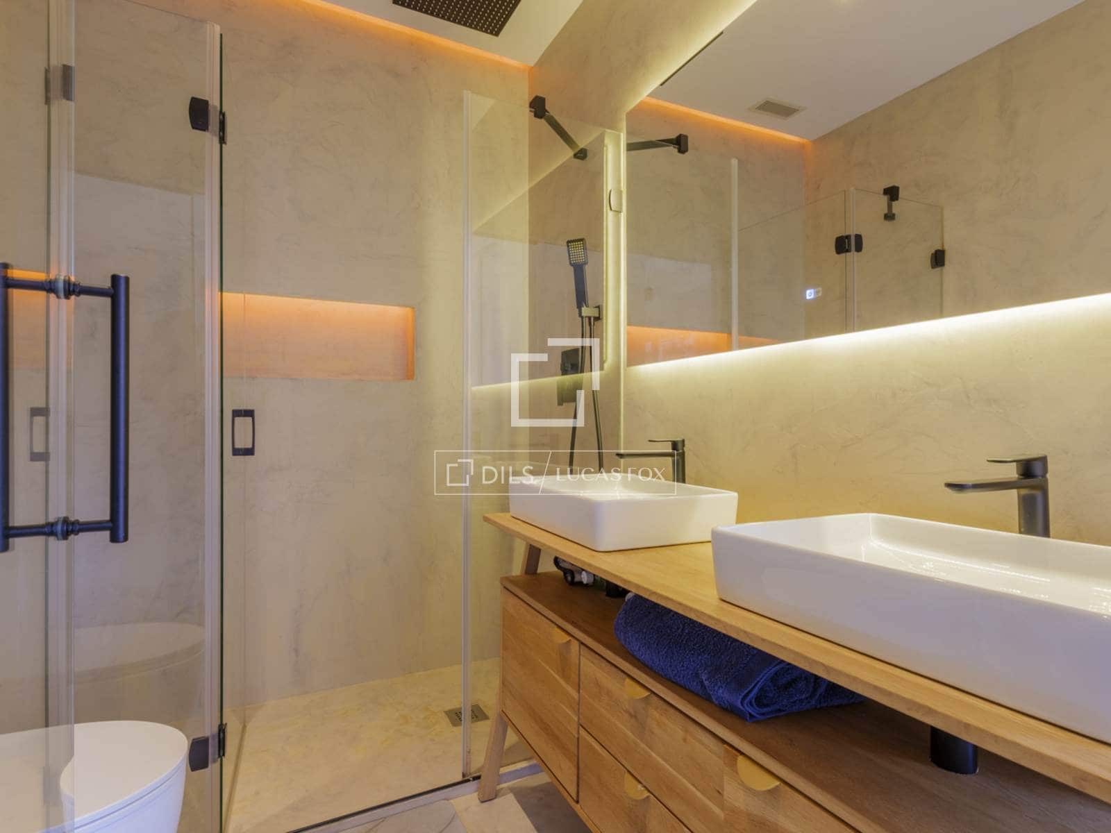 4 sovrum Villa till salu i Madrid stad med pool garage - 1 480 000 € (Ref: 10095456)