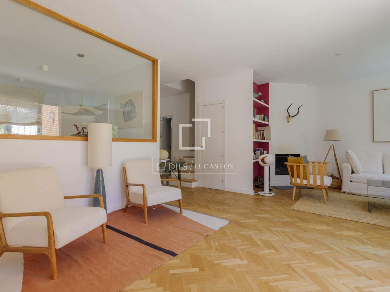 4 sovrum Villa till salu i Madrid stad med pool garage - 1 480 000 € (Ref: 10095456)