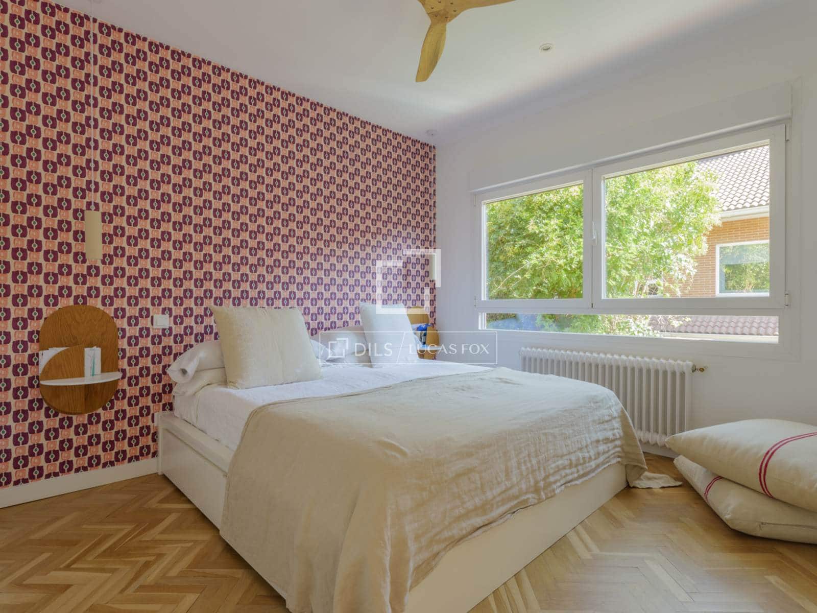 4 sovrum Villa till salu i Madrid stad med pool garage - 1 480 000 € (Ref: 10095456)