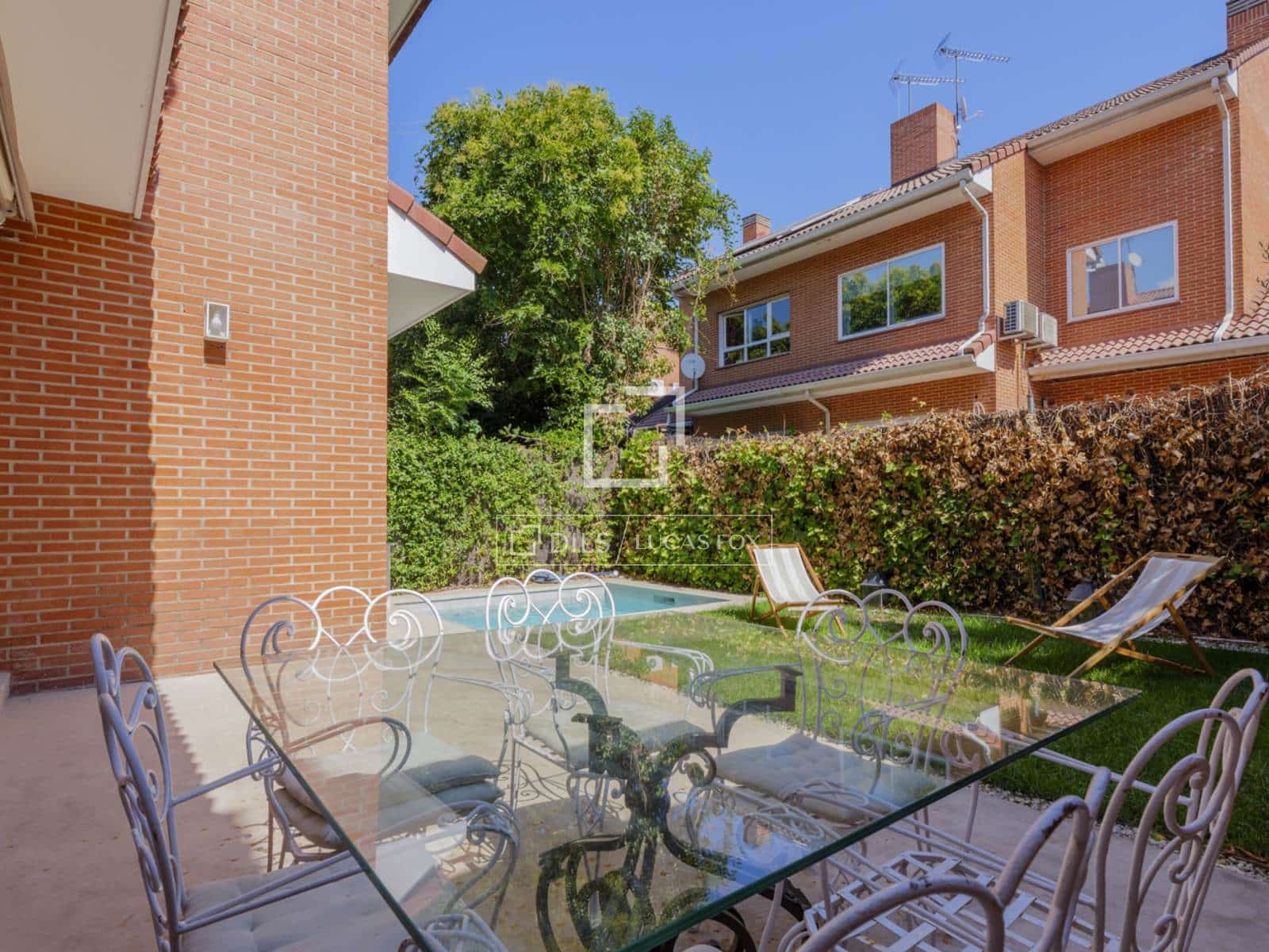 4 sovrum Villa till salu i Madrid stad med pool garage - 1 480 000 € (Ref: 10095456)