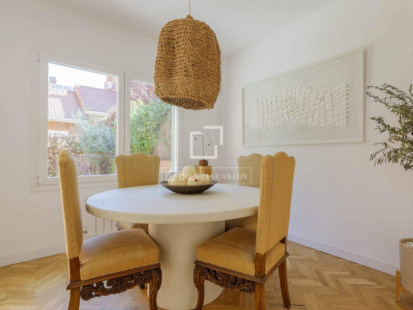 4 sovrum Villa till salu i Madrid stad med pool garage - 1 480 000 € (Ref: 10095456)