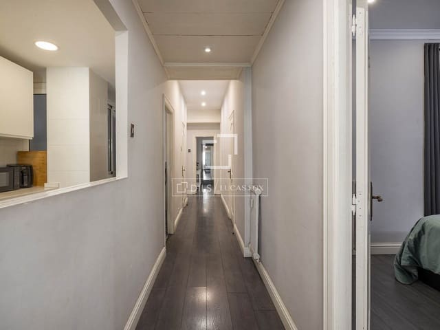 3 slaapkamer Appartement te koop in Barcelona stad - € 699.000 (Ref: 10095642)
