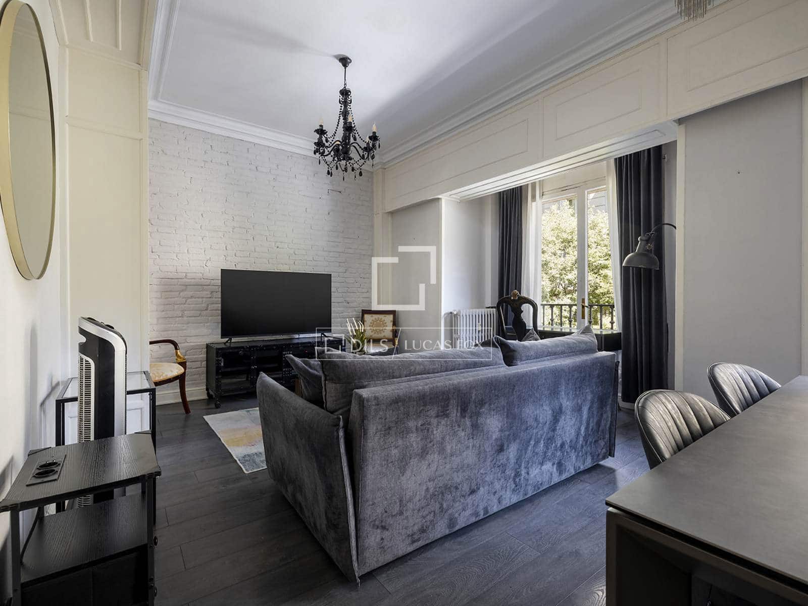 3 slaapkamer Appartement te koop in Barcelona stad - € 699.000 (Ref: 10095642)