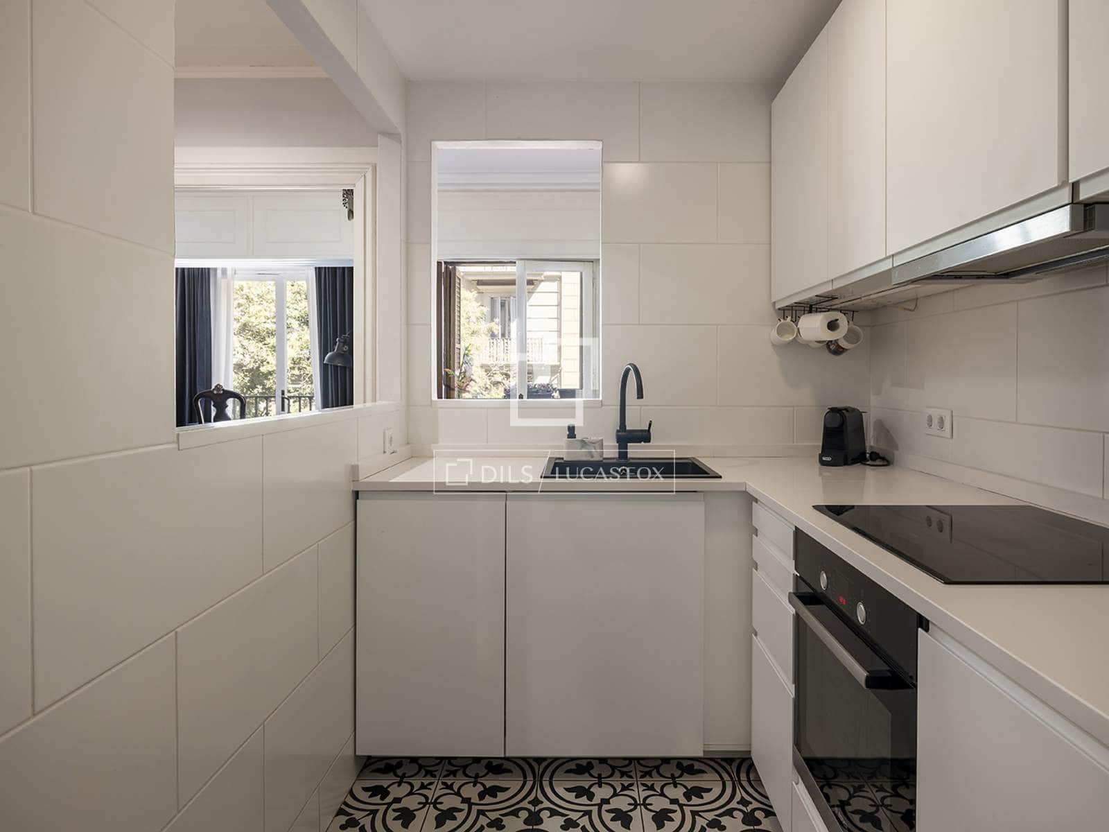3 slaapkamer Appartement te koop in Barcelona stad - € 699.000 (Ref: 10095642)
