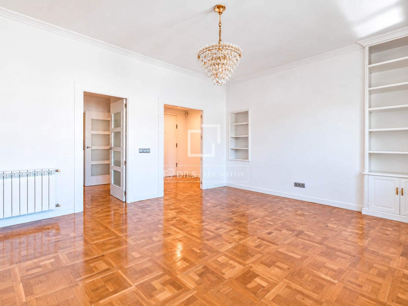 4 Zimmer Apartment zu verkaufen in Madrid Stadt mit Garage - 1.250.000 € (Ref: 10095643)