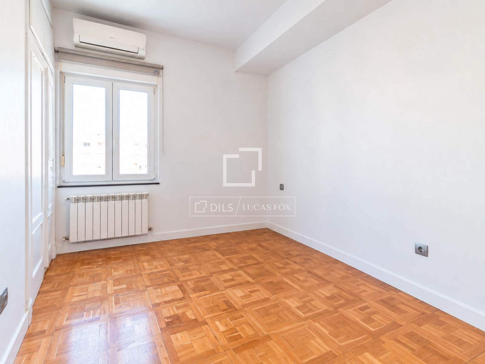 4 Zimmer Apartment zu verkaufen in Madrid Stadt mit Garage - 1.250.000 € (Ref: 10095643)