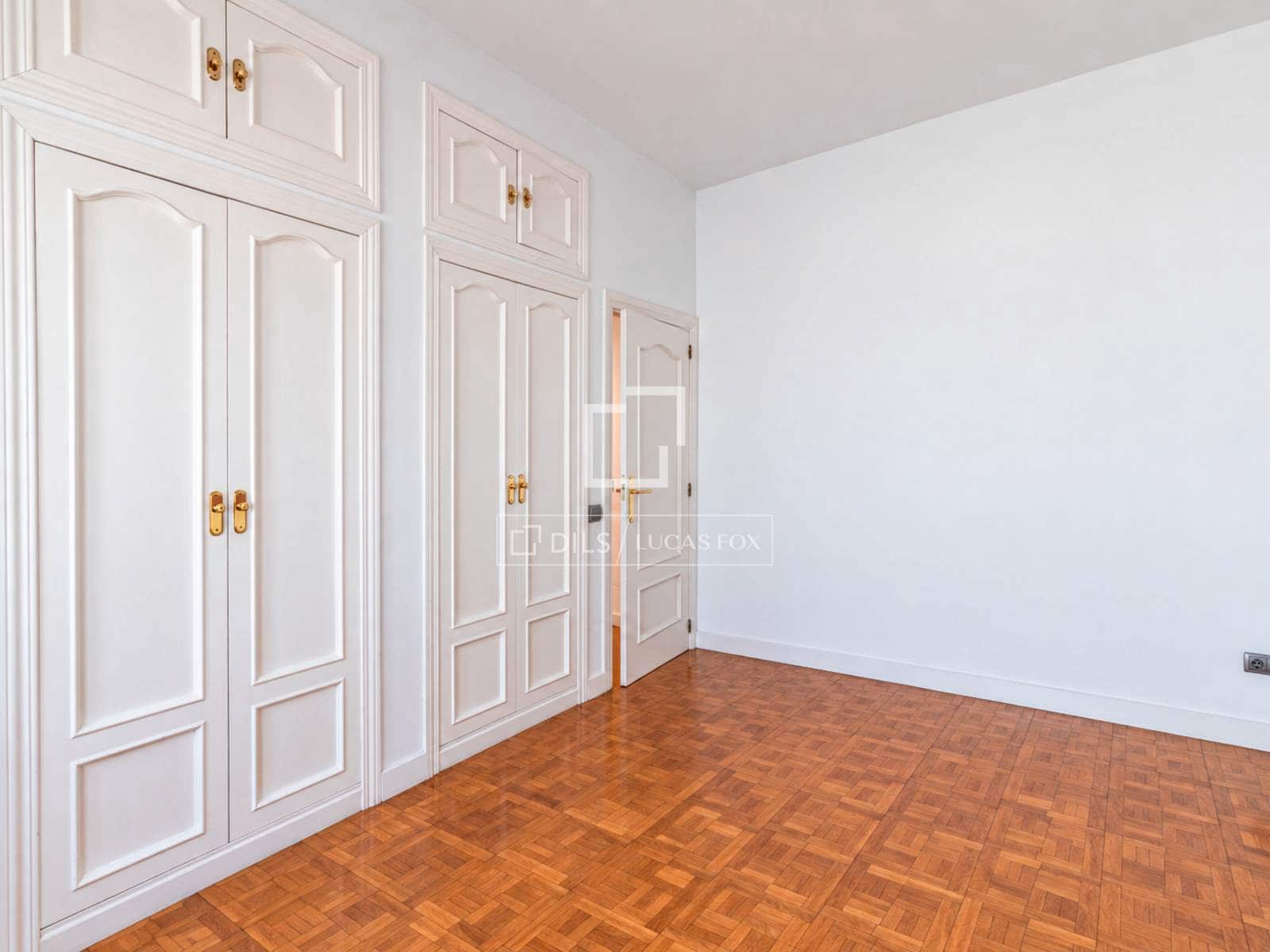 4 Zimmer Apartment zu verkaufen in Madrid Stadt mit Garage - 1.250.000 € (Ref: 10095643)