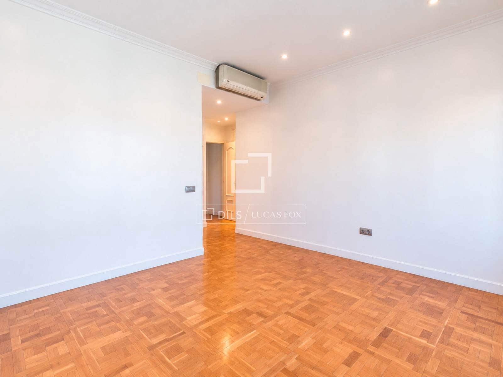4 Zimmer Apartment zu verkaufen in Madrid Stadt mit Garage - 1.250.000 € (Ref: 10095643)