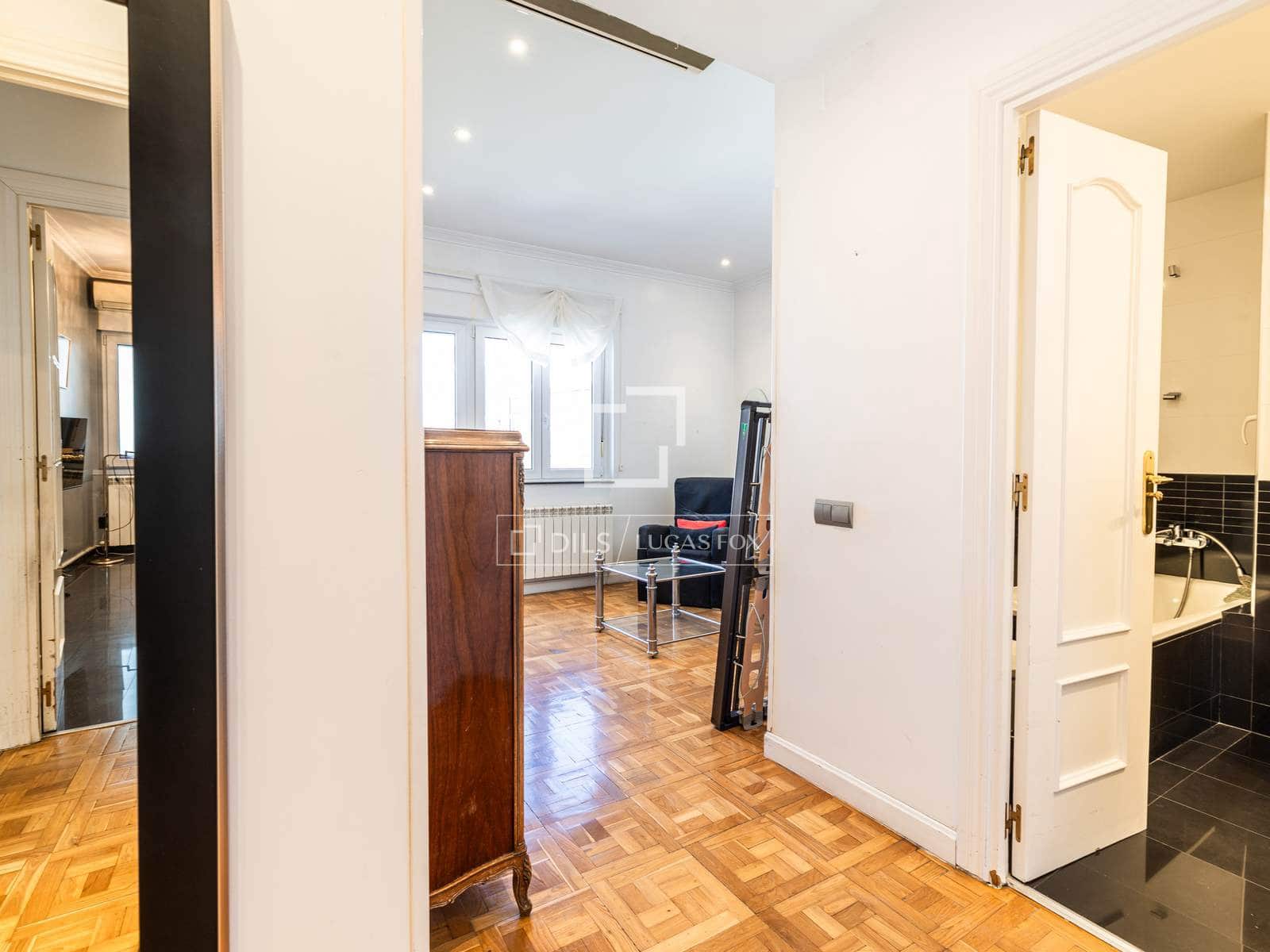 4 Zimmer Apartment zu verkaufen in Madrid Stadt mit Garage - 1.250.000 € (Ref: 10095643)