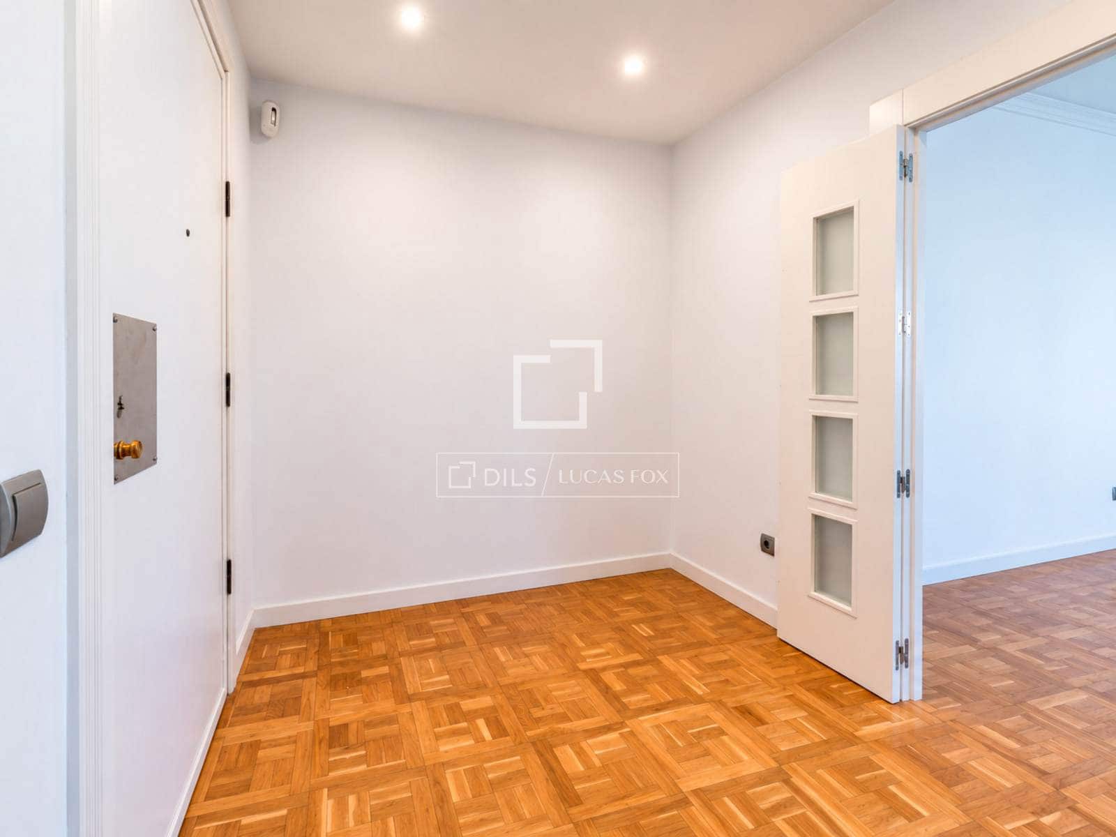 4 Zimmer Apartment zu verkaufen in Madrid Stadt mit Garage - 1.250.000 € (Ref: 10095643)
