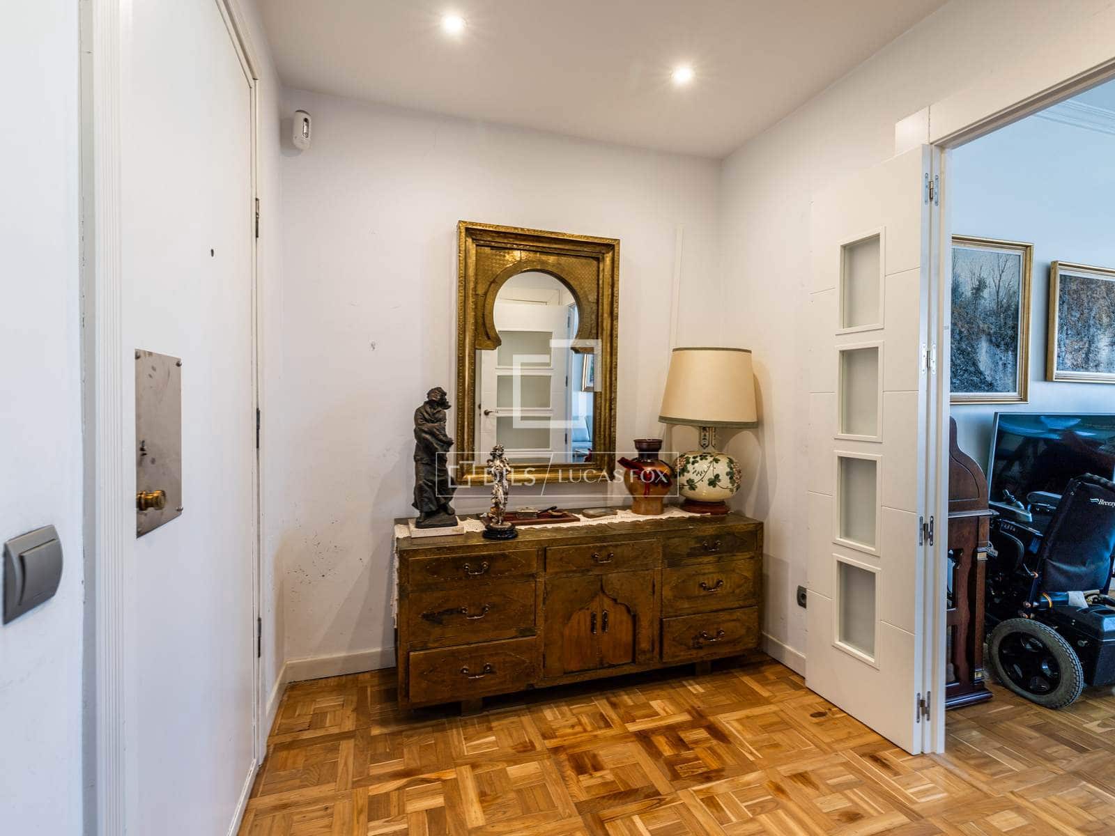 4 Zimmer Apartment zu verkaufen in Madrid Stadt mit Garage - 1.250.000 € (Ref: 10095643)