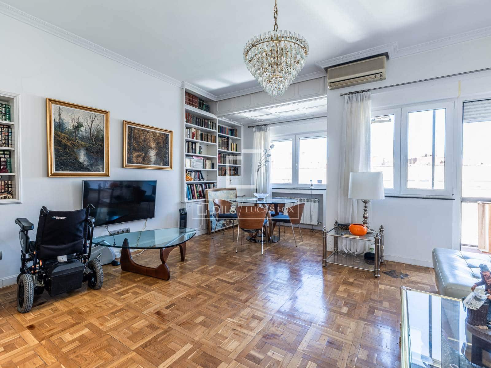 4 Zimmer Apartment zu verkaufen in Madrid Stadt mit Garage - 1.250.000 € (Ref: 10095643)