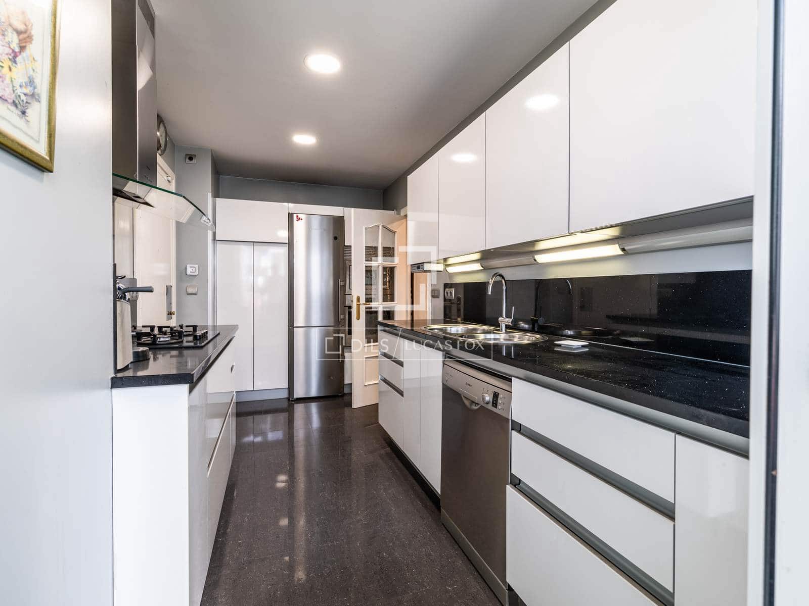 4 Zimmer Apartment zu verkaufen in Madrid Stadt mit Garage - 1.250.000 € (Ref: 10095643)
