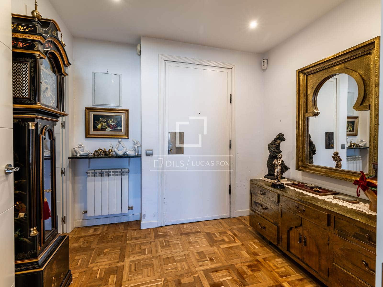 4 Zimmer Apartment zu verkaufen in Madrid Stadt mit Garage - 1.250.000 € (Ref: 10095643)