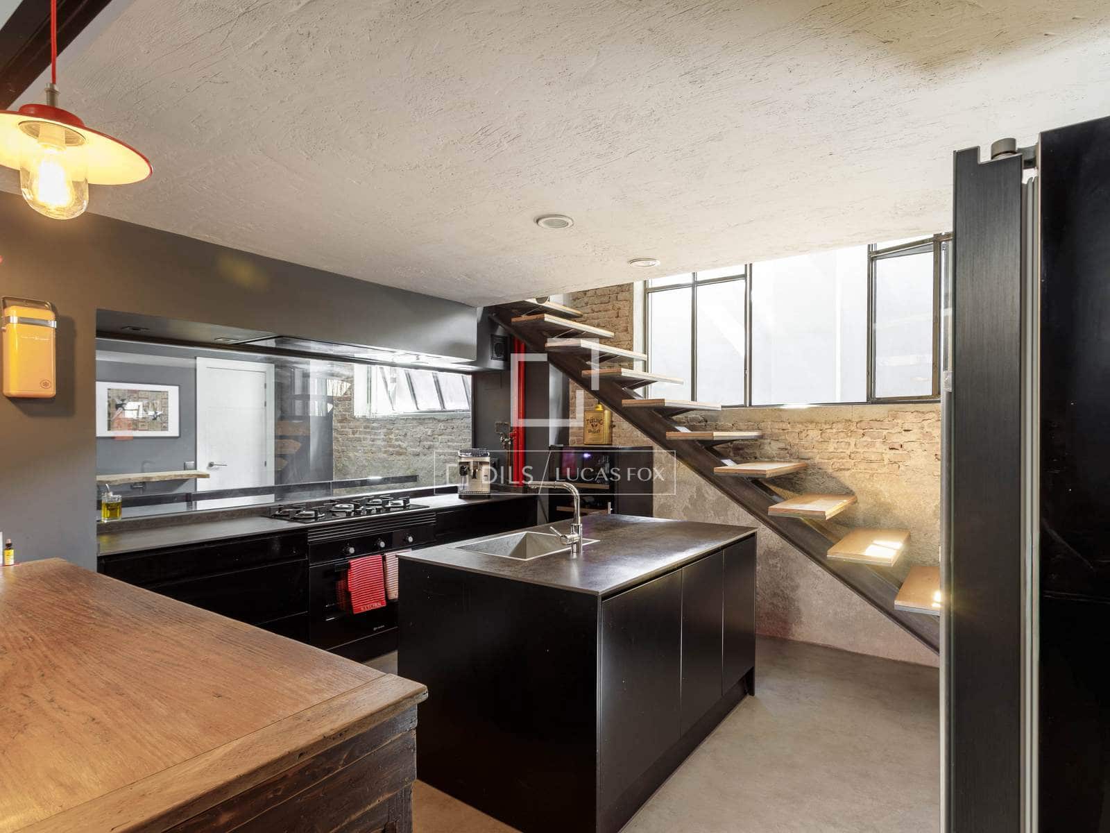 2 slaapkamer Appartement te huur in Madrid stad - € 3.700 (Ref: 10095786)
