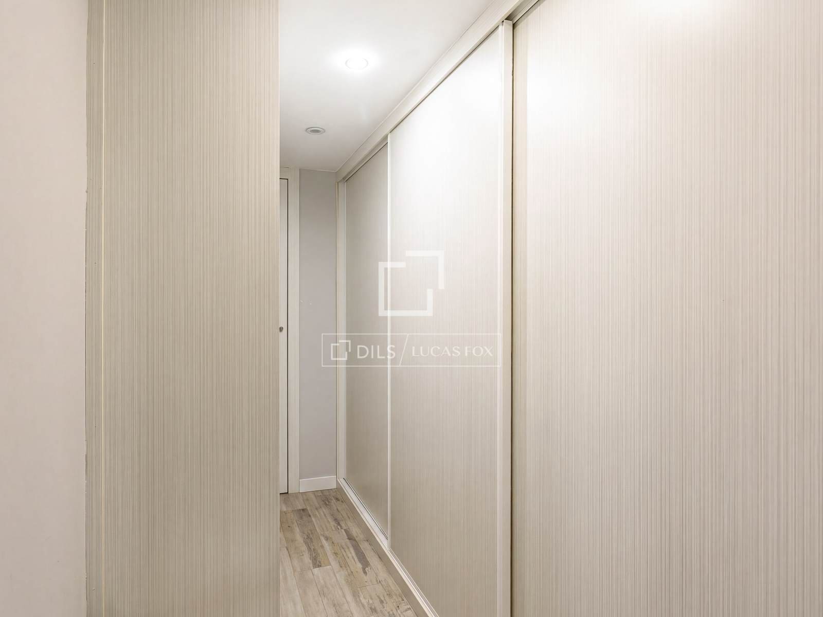 2 slaapkamer Appartement te huur in Madrid stad - € 3.700 (Ref: 10095786)