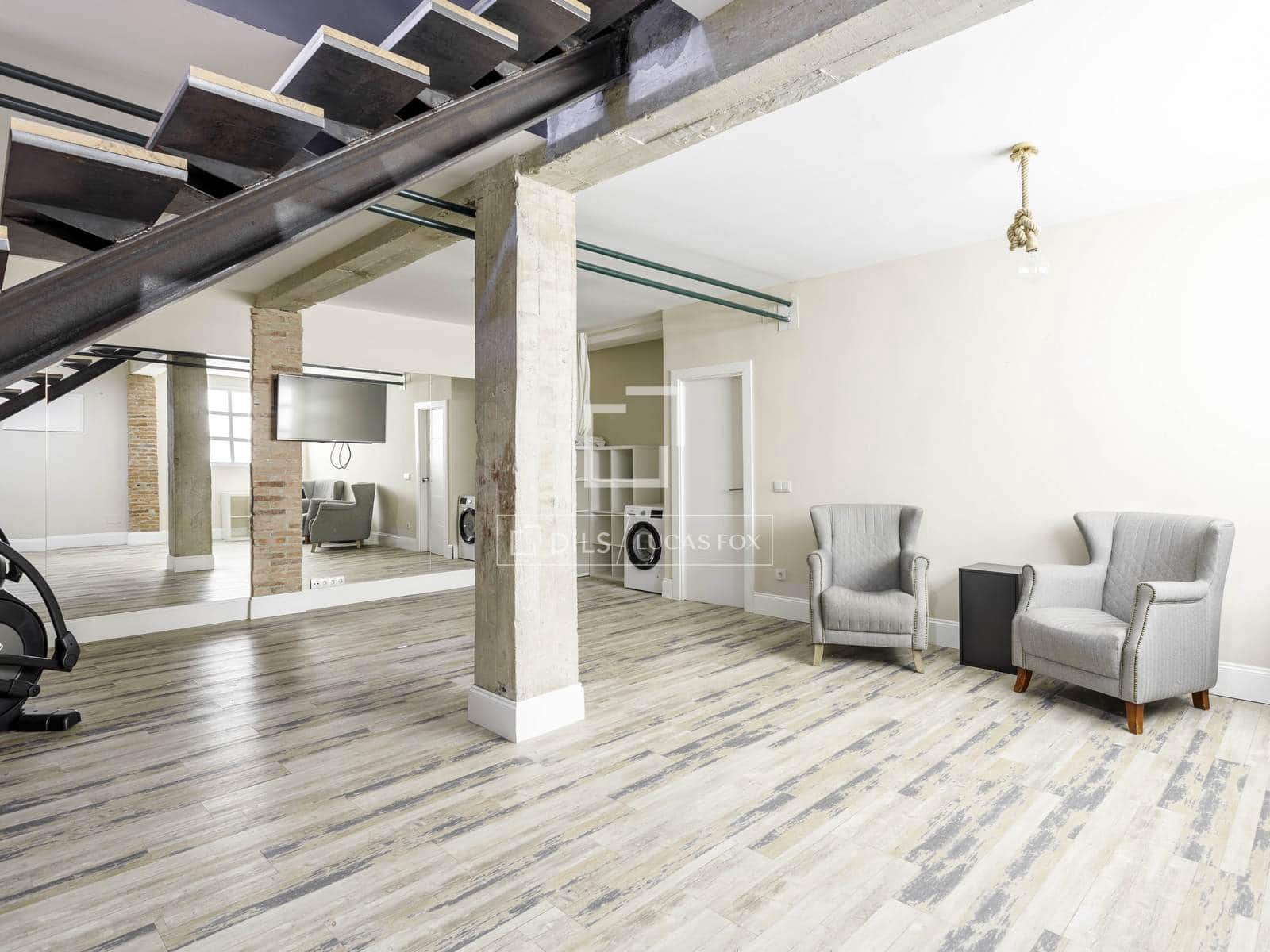2 slaapkamer Appartement te huur in Madrid stad - € 3.700 (Ref: 10095786)