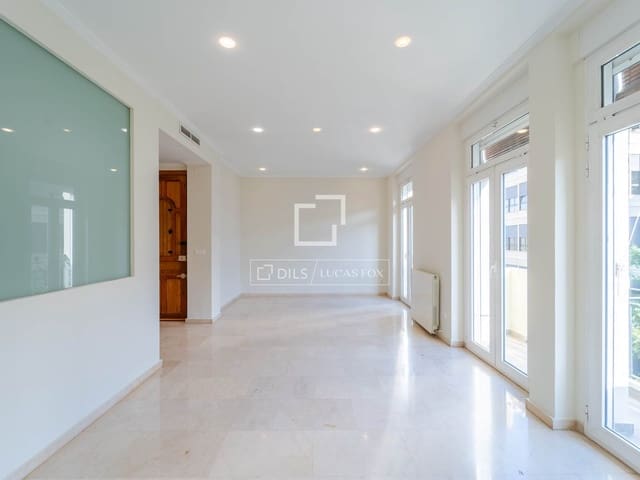 3 soveværelse Lejlighed til leje i Valencia by - € 2.600 (Ref: 10095787)